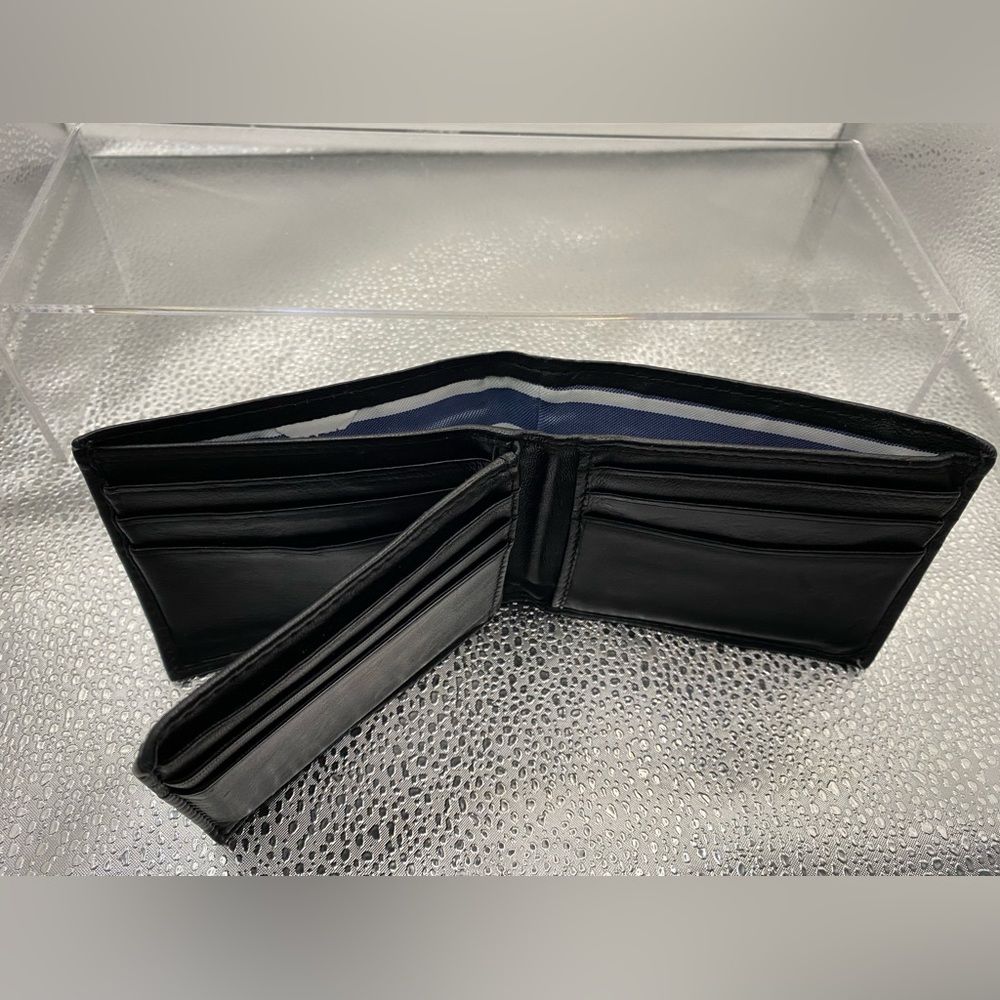 “Nautica” Men’s Tri-Fold Black Leather Wallet - Picture 5 of 6
